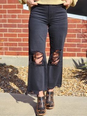 VERVET Black 90's Distressed Crop Jeans, size 32 waist